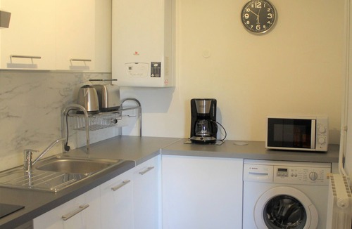 Balaruc-les-Bains Apartment | 80m² Apartment 2 Bedrooms Near the Thermal Baths