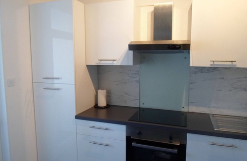Balaruc-les-Bains Apartment | 80m² Apartment 2 Bedrooms Near the Thermal Baths