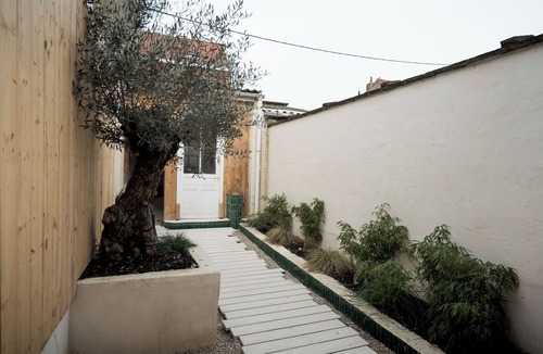 Deulemont House | 80m² bohemian house with Jacuzzi 2 steps from the towpath