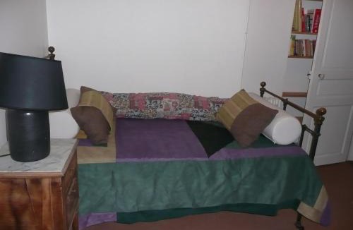 Granville House | 81 Rue des Juifs