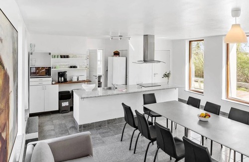 Mern House | 8106 Mern (kindvig enge) - Kærsangervej 6