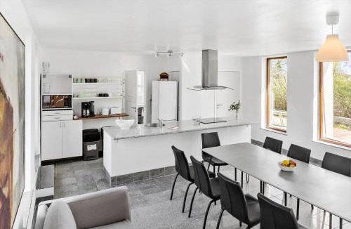 Mern House | 8106-Mern-kindvig-enge-Kaersangervej-6