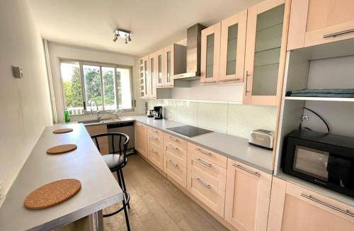 Cachan Apartment | 82 m² Apartment ∙ 3 bedrooms ∙ 8 guests