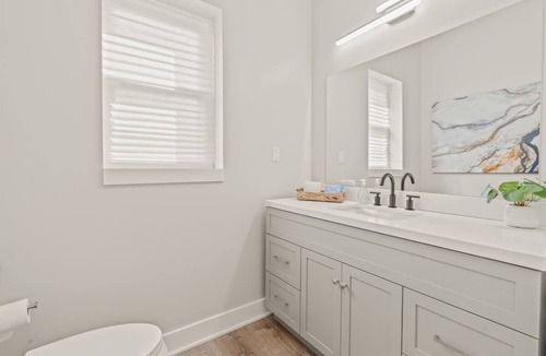 West Conshohocken Apartment | 82 WalkScore | Free Parking | King Bd | Built 2023