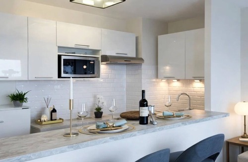 Porte-Saint-Martin Apartment | 825 Jemmapes