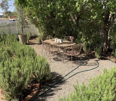 Mildura Central Business District House | 83 Magnolia Avenue