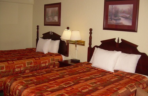 North Platte Hotel | 83 Motel