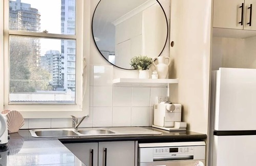 Bondi Junction Apartment | 83 OSHR