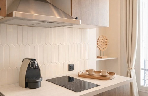 Bercy Apartment | 834 Biscornet2
