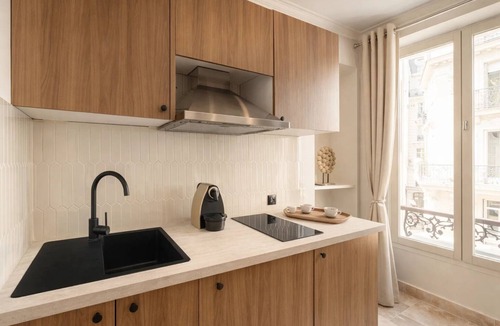 Bercy Apartment | 834 Biscornet2