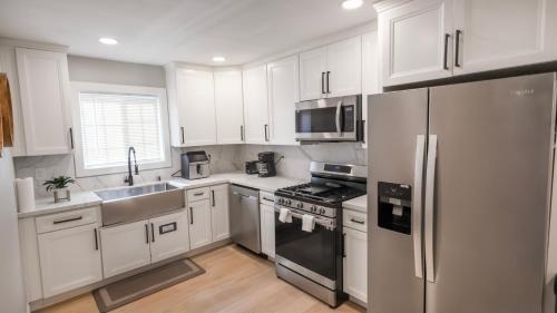 Lemon Grove Apartment | 8356 Adam back unit 2bed 2bath by sdstay