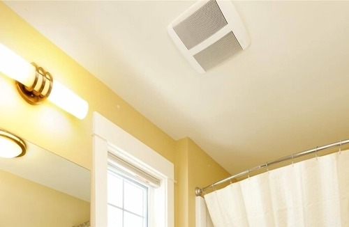 Oroville House | 83b Veranda Drive (Beach Front)