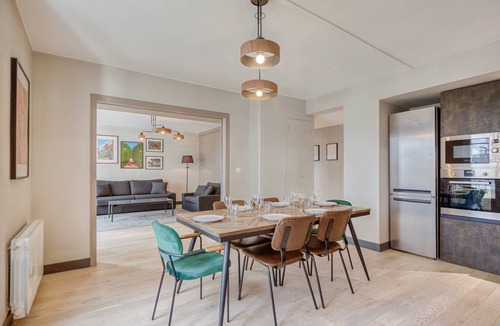 Laval Apartment | 84 m² Apartment ∙ 2 bedrooms ∙ 6 guests