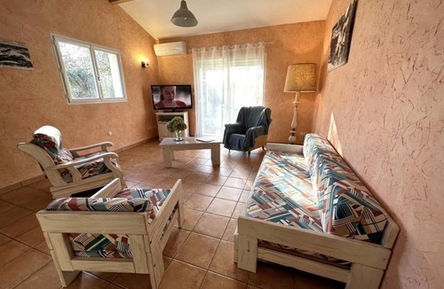 Benquet House | 84 m² House ∙ 3 bedrooms ∙ 6 guests