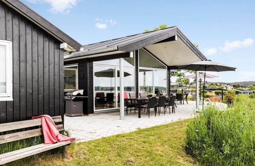 Egsmark Strand House | 84111 Ebeltoft - Skrubbevej 10