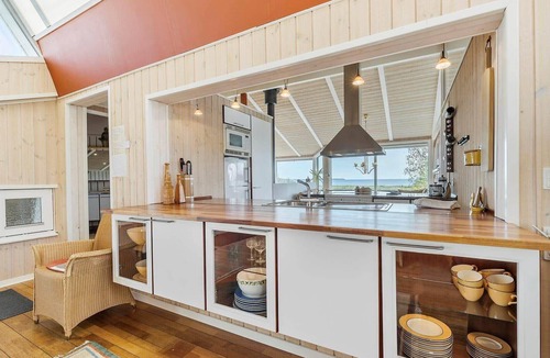 Lyngsbæk Strand House | 84151 Ebeltoft - Klitvej 15
