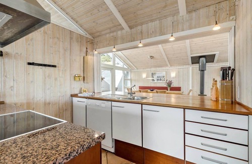 Lyngsbæk Strand House | 84151 Ebeltoft - Klitvej 15