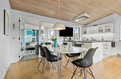 Vibæk Strand House | 84247 Ebeltoft - Skovmårvej 13