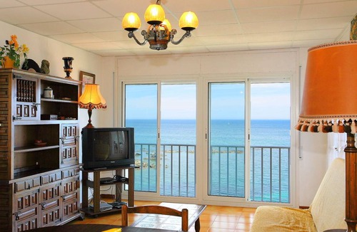 Llanca Apartment | 85 m² Apartment ∙ 2 bedrooms ∙ 6 guests