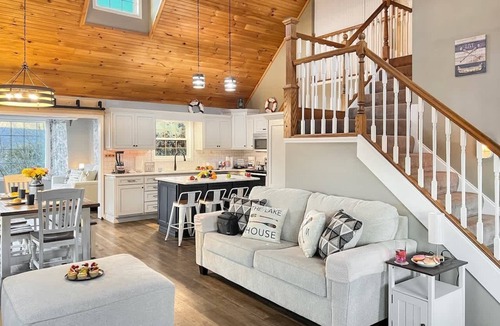 Indian Point House | 859 Private Pool & Hot Tub close to SDC