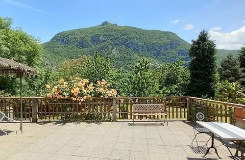 Alliat House | 85m² mountain house with 50 m2 terrace and panoramic view/3bedrooms