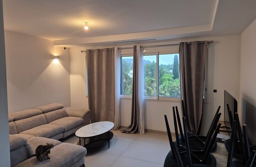 Juvignac Apartment | 86 m2 luxury apartment with jacuzzi