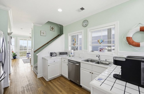 Bonito Boathouses House | 867 Bonito Road