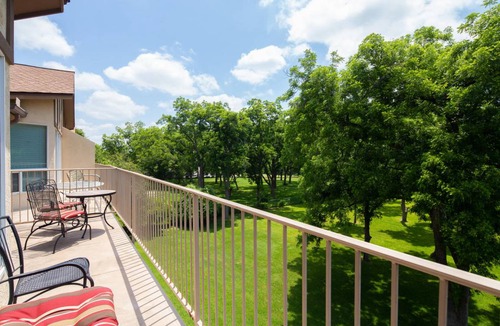 New Braunfels Condo | 87 m² Condo ∙ 2 bedrooms ∙ 6 guests