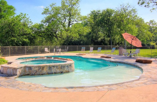 New Braunfels Condo | 87 m² Condo ∙ 2 bedrooms ∙ 6 guests