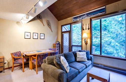 Glacier Condo | 88 m² Condo ∙ 2 bedrooms ∙ 6 guests