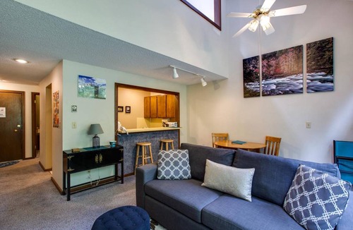 Glacier Condo | 88 m² Condo ∙ 2 bedrooms ∙ 6 guests