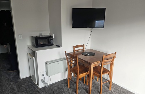 Wellington Hotel | 88 Wallace Court Motel