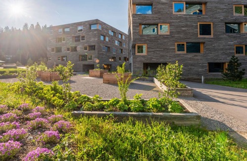 Laax Apartment | 89 m² Apartment ∙ 3 bedrooms ∙ 6 guests
