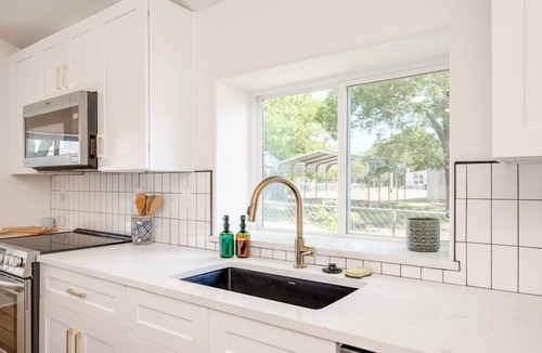 Blanco House | 8b 4b Nearby Pool Blanco Wine Trail Town sq
