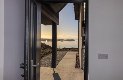 Harris House | 8B Carrigreich