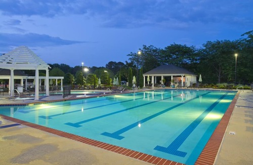 Berkeley House | 8BDR/8BA value package near attractions. Sleeps 24. Best value in Williamsburg!