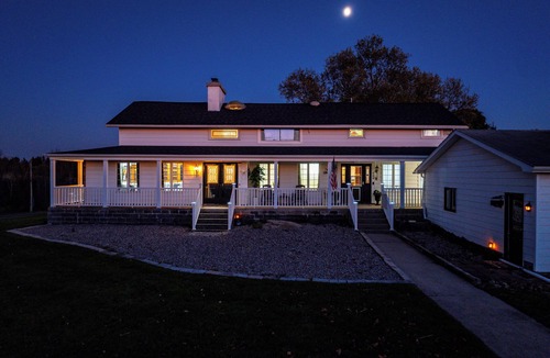 Town of Aurelius House | 8BR Family Oasis w/Pool, Hot Tub, Firepit, and Playground!