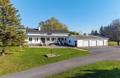 Town of Aurelius House | 8BR Family Oasis w/Pool, Hot Tub, Firepit, and Playground!