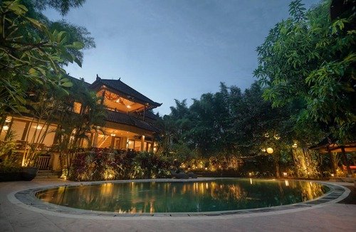 Tibubeneng Villa | 9 Bdr-Last Minute Deal 50%+ OFF! Close To Beach