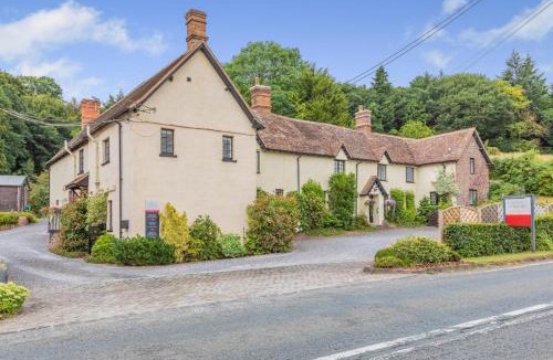Nether Stowey House | 9 Bed in Nether Stowey oc-c30194