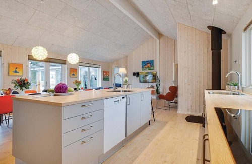 Spøttrup House | 9 bedroom beautiful home in Spøttrup