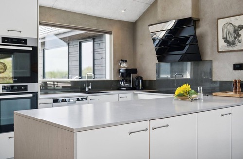 Houvig Strand House | 9 bedroom lovely home in Ringkøbing