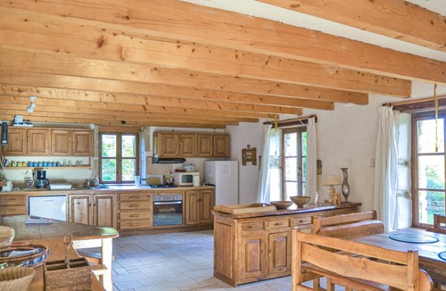 Gigny House | 9 bedroom nice home in Gigny