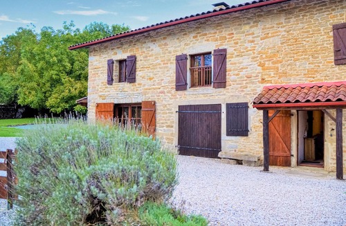 Gigny House | 9 bedroom nice home in Gigny