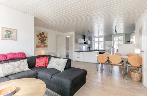 Østermarie House | 9 bedroom pet friendly home in østermarie