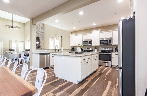 Table Rock House | 9 Bedroom w/Private Indoor Pool/hot tub/fire pit