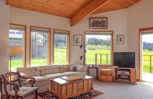 Lopez Island Apartment | 9 Condo