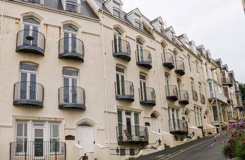 Hele Cottage | 9 Cove View Apartments, ILFRACOMBE