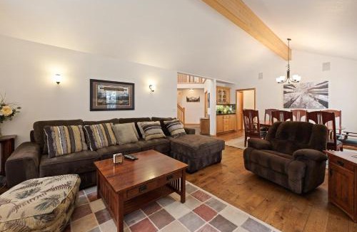 Sunriver House | 9 Hoodoo