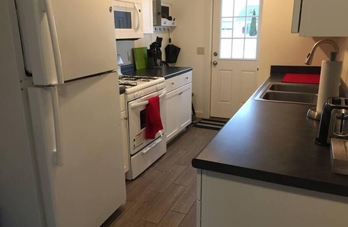 Alburg House | # 9 Isle View - Fishing, Sunsets, Beaches, Golfing